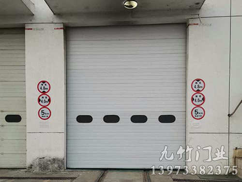 中車株洲電力機車提升門