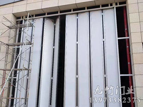 動力谷城市展廳大型電動折疊門